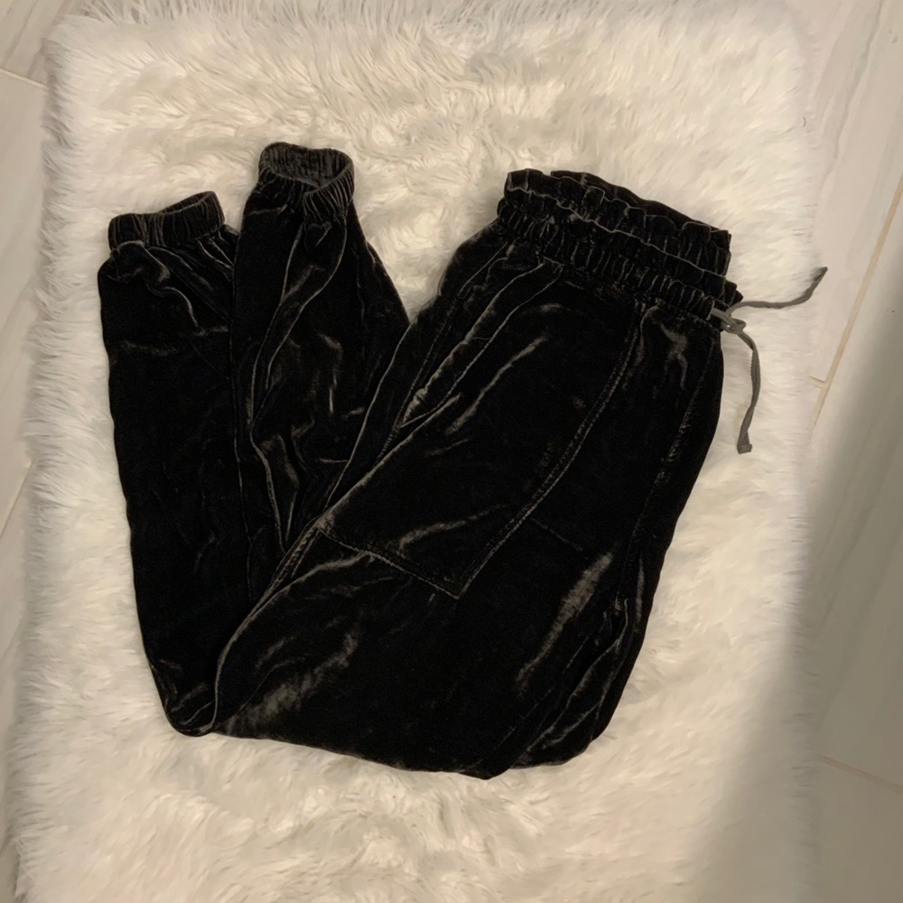 NEW Pete & Greta by Johnny Was Velvet Joggers